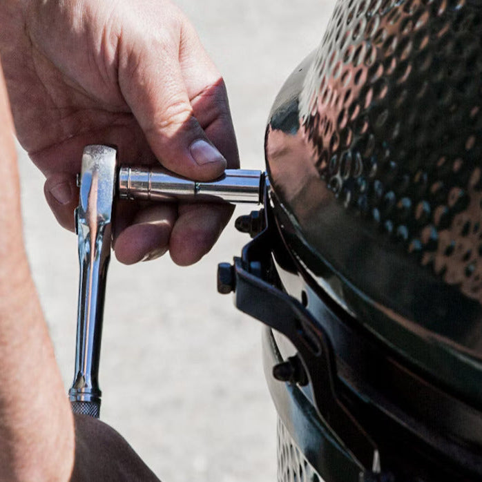 Unpacking and Assembling Your Egg