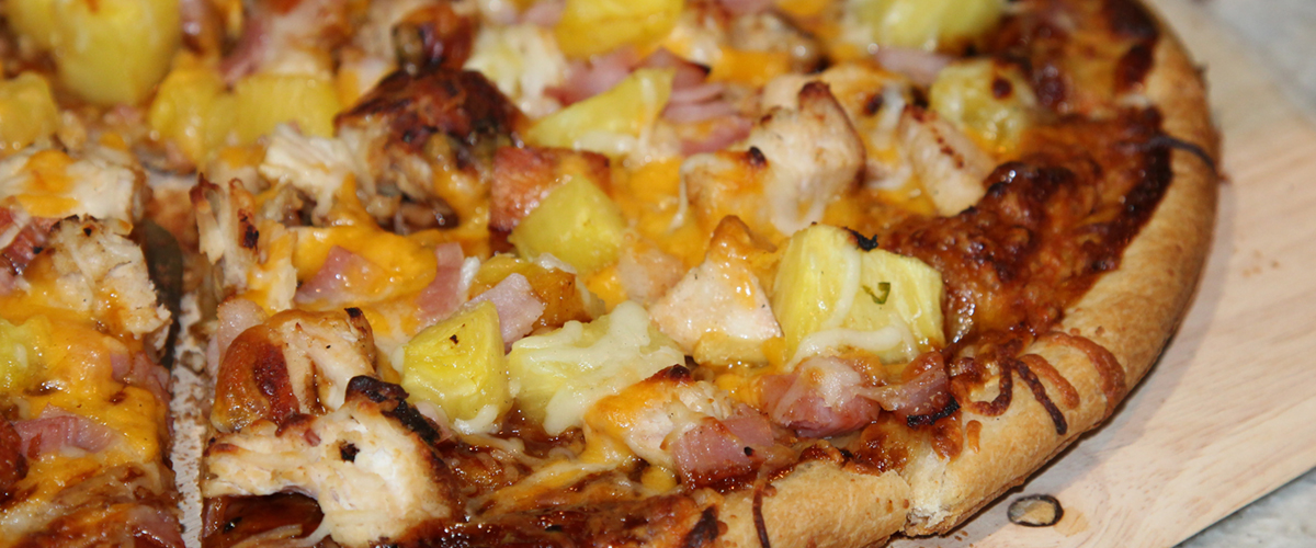 Hop's BBQ Chicken Hawaiian Pizza