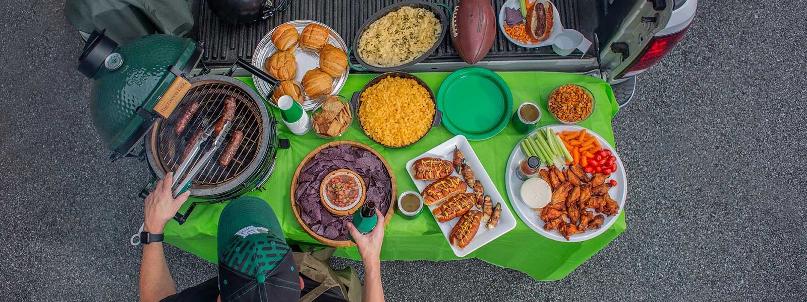 Tailgating on the Big Green Egg