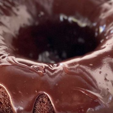 Chocolate-kahlua-pound-cake